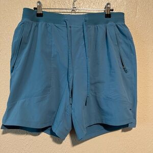 Lululemon Licensed To‎ Train Shorts Size Large Lined